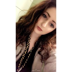 Meet your Posher, Destiny